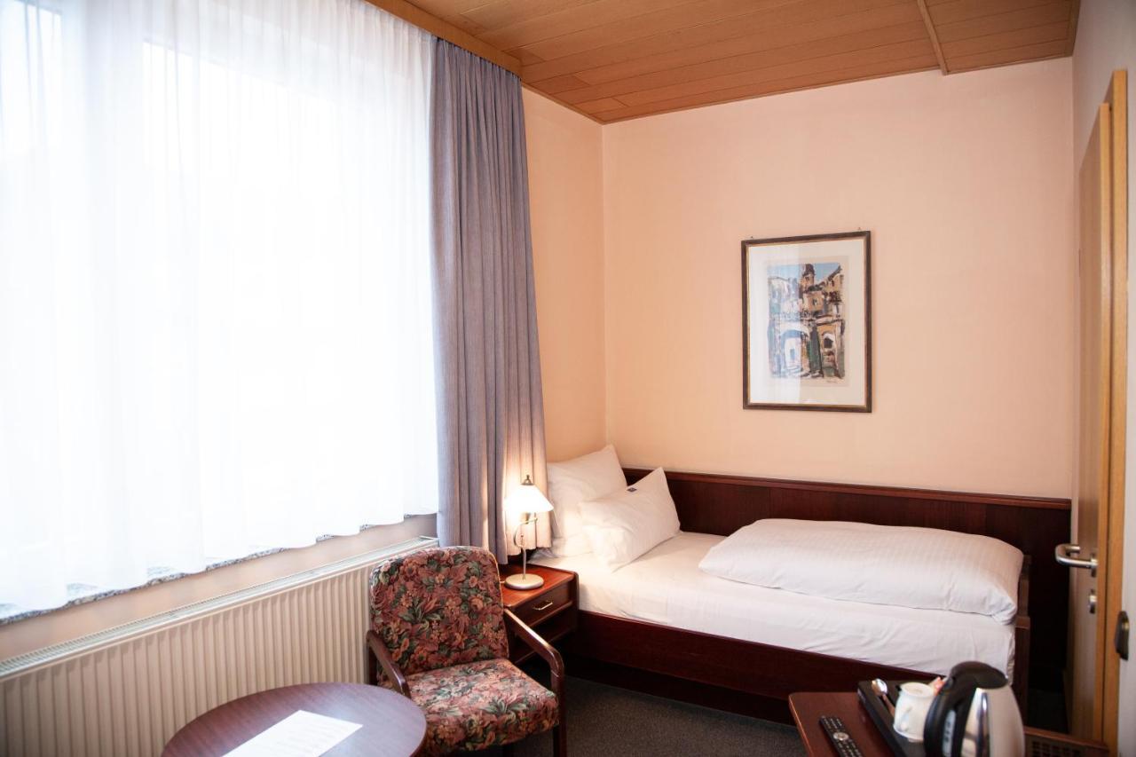 Hotel Lonac Duisburg Exterior photo